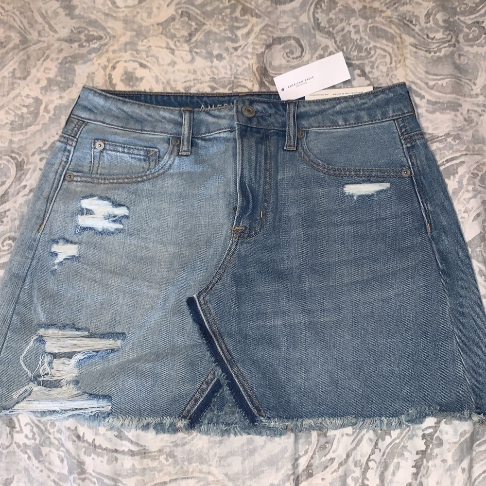 NWT American Eagle Distressed Denim Skirt
